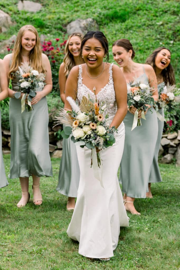 mohawk falls bride and  bridesmaids