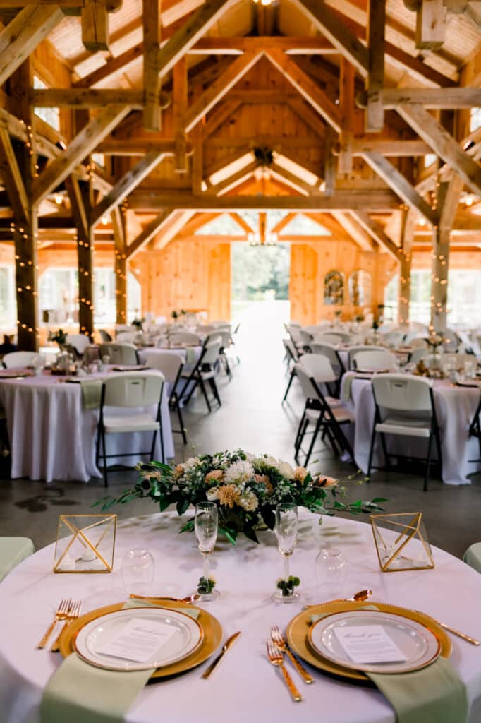 mohawk falls sweetheart table