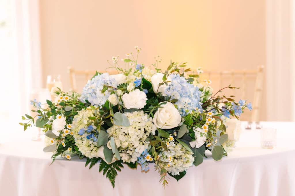 Great River Golf Club Reception Flowers